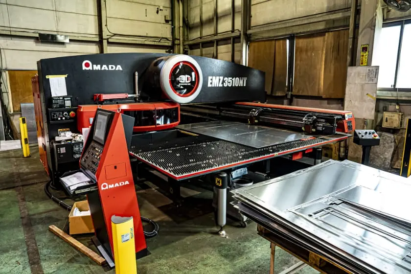 タレットパンチプレスの画像