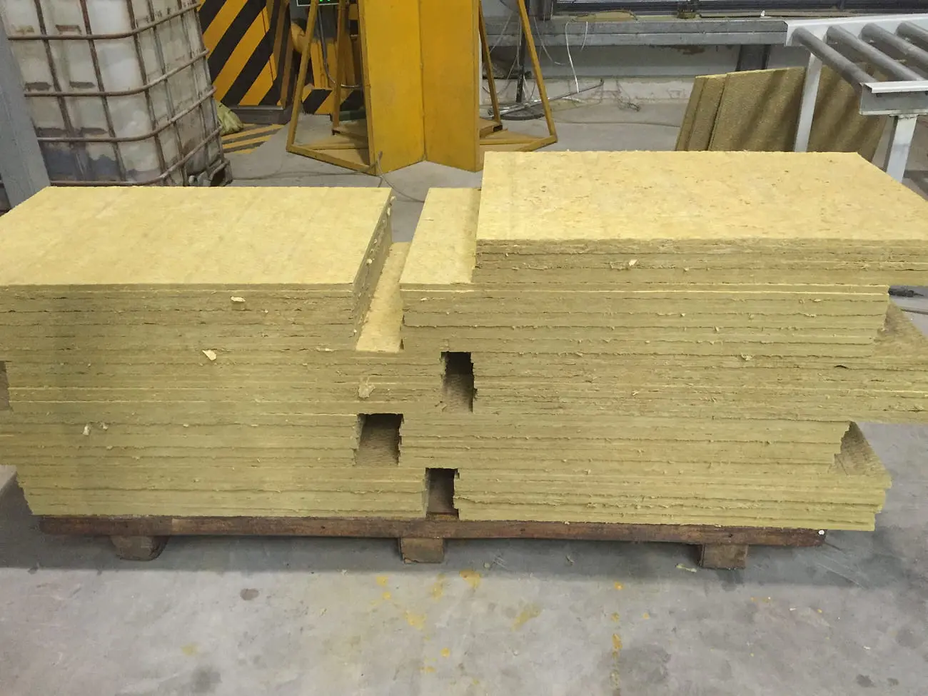 ロックウールの画像