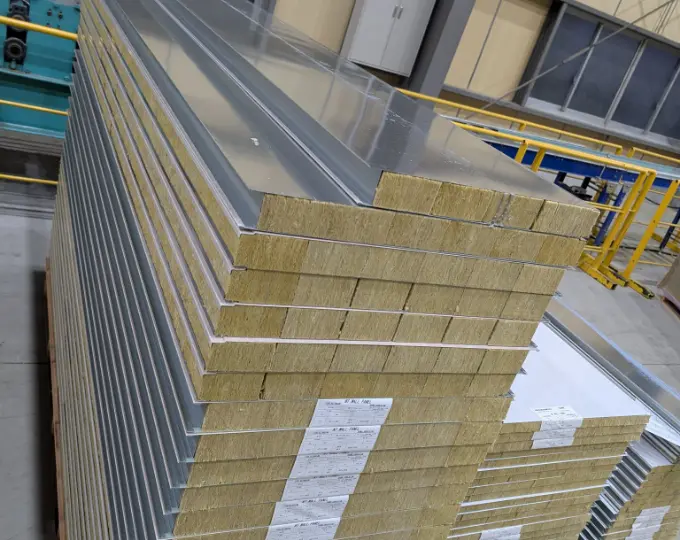 船舶向け遮音壁パネルの画像